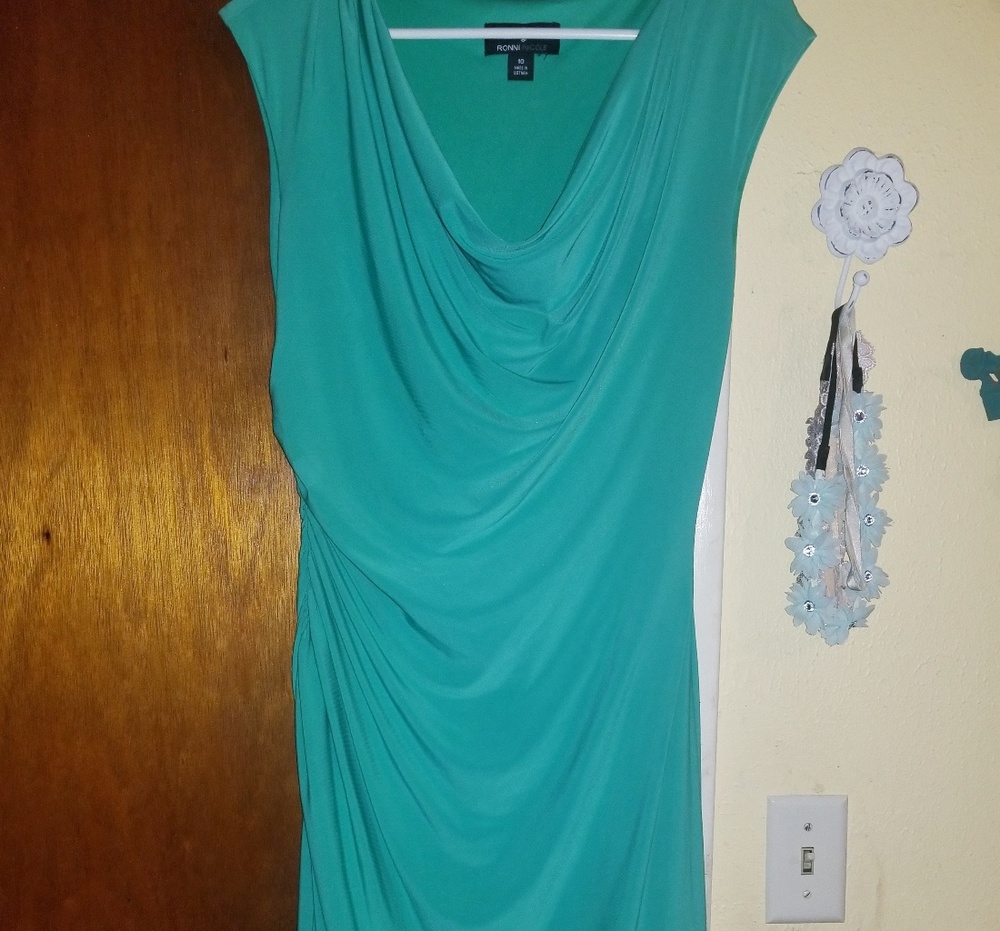 Ronni Nicole green dress